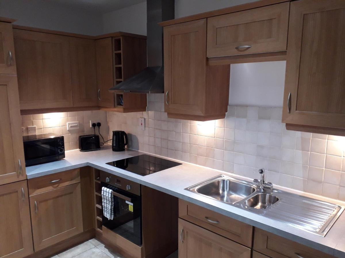 Luxury And Stylish 2 Bedroom Apartment With En-Suite Luton  Ngoại thất bức ảnh